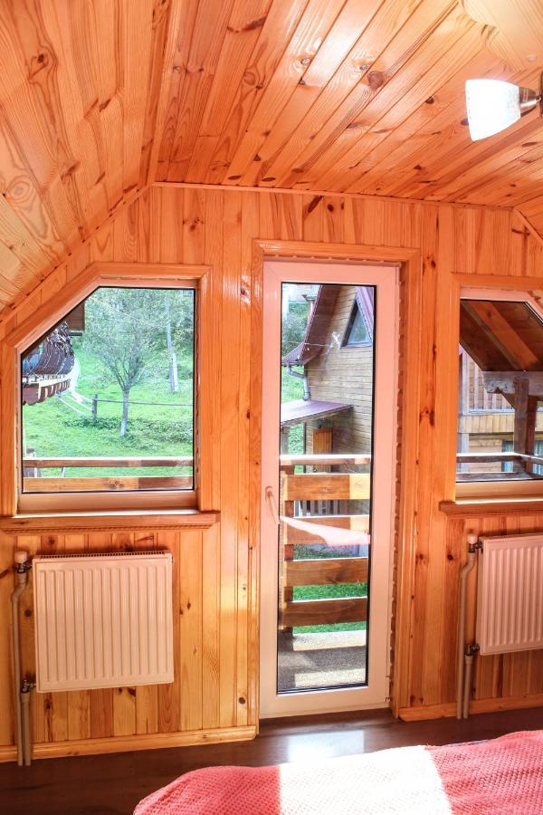 Cottage "Karpatske Shale" Jaremtsche Exterior foto